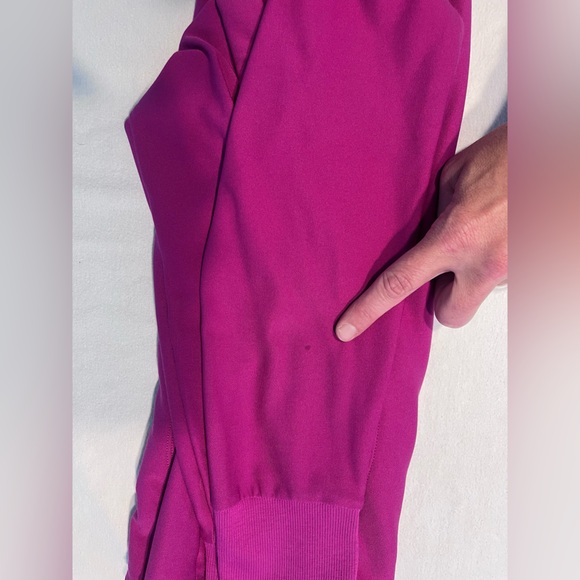 Nike Fit Dry Women's Fuchsia Full-Zip Jacket Medium - Picture 9 of 9